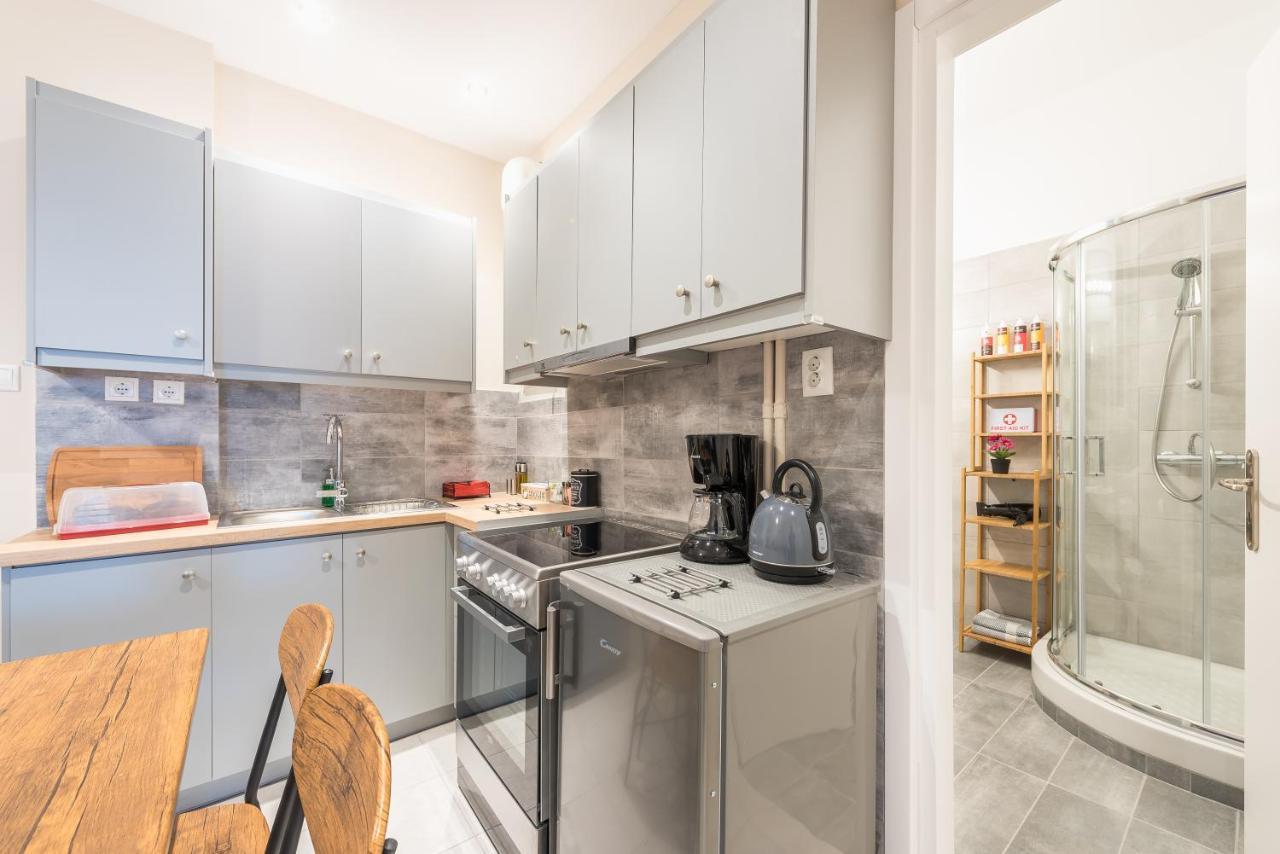 Modern Flat Next To Acropolis Museum *